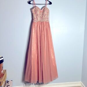 Blakdie Junior’s dress size 3.